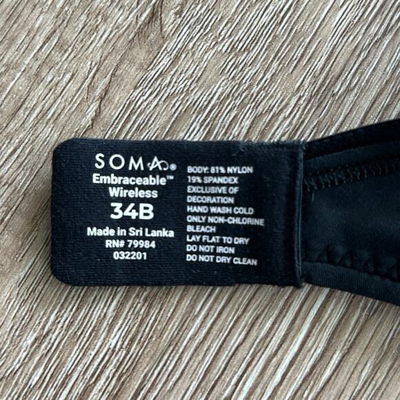 Soma Embraceable Wireless Bra Black Size 34B Full Coverage - Picture 3 of 3
